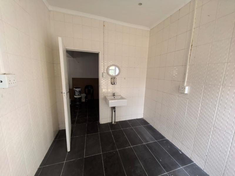 To Let 1 Bedroom Property for Rent in Kwamashu KwaZulu-Natal