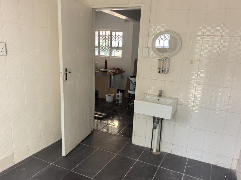 To Let 1 Bedroom Property for Rent in Kwamashu KwaZulu-Natal
