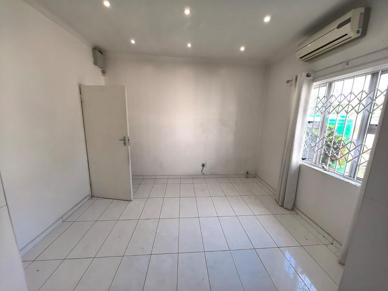 To Let 1 Bedroom Property for Rent in Kwamashu KwaZulu-Natal