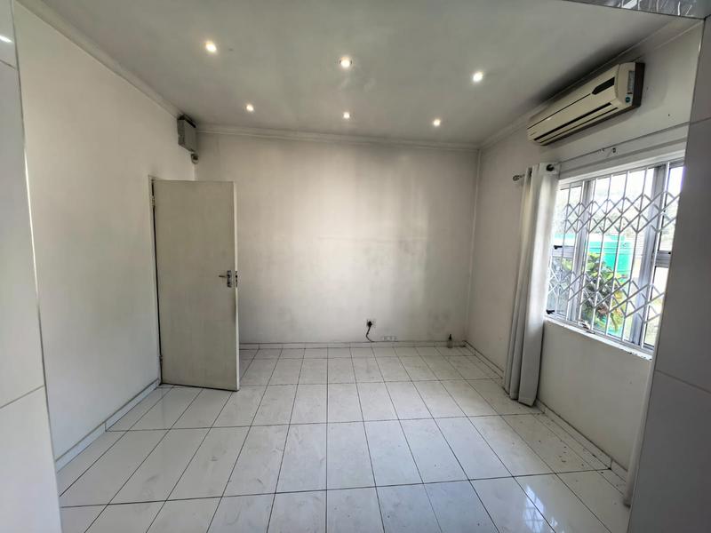 To Let 1 Bedroom Property for Rent in Kwamashu KwaZulu-Natal