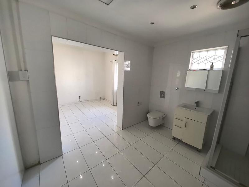 To Let 1 Bedroom Property for Rent in Kwamashu KwaZulu-Natal