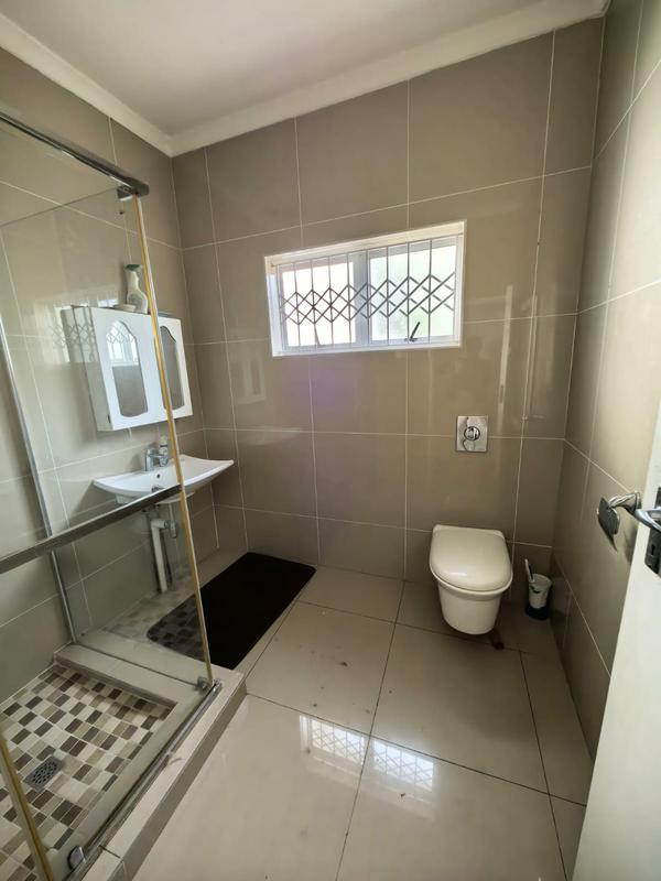 To Let 1 Bedroom Property for Rent in Kwamashu KwaZulu-Natal