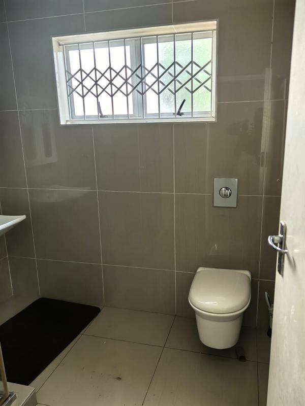 To Let 1 Bedroom Property for Rent in Kwamashu KwaZulu-Natal