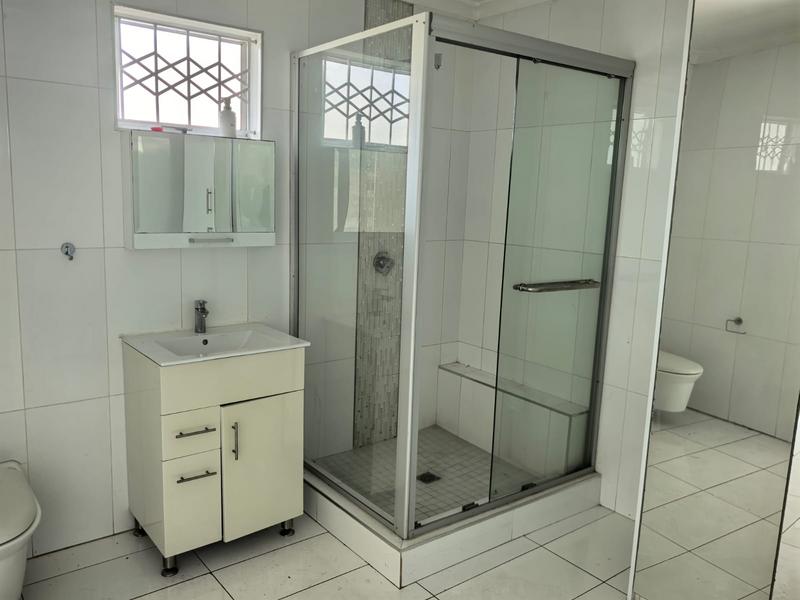 To Let 1 Bedroom Property for Rent in Kwamashu KwaZulu-Natal