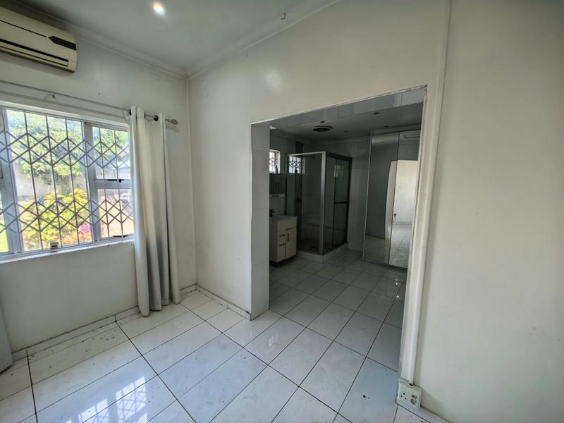 To Let 1 Bedroom Property for Rent in Kwamashu KwaZulu-Natal