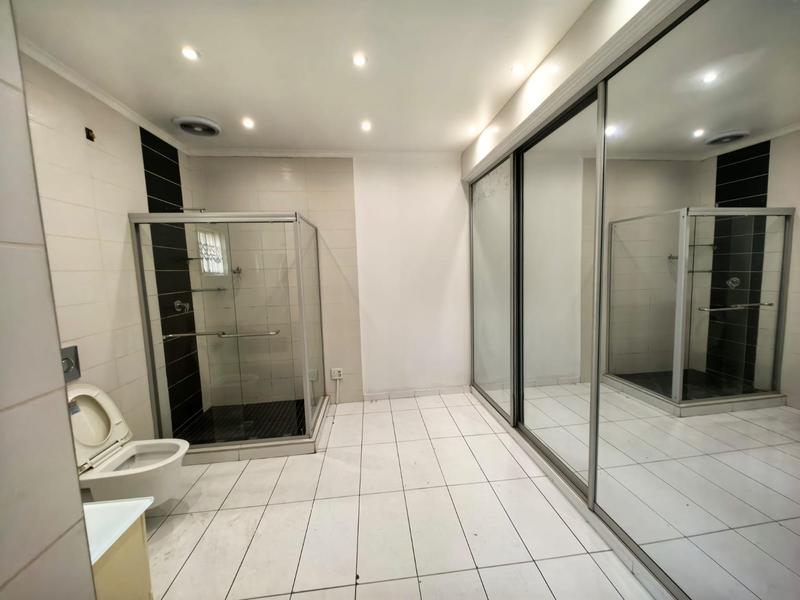 To Let 2 Bedroom Property for Rent in Kwamashu KwaZulu-Natal