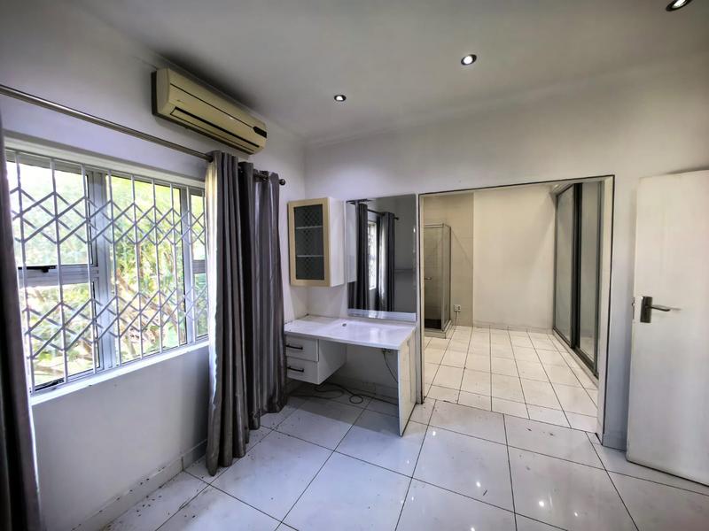 To Let 2 Bedroom Property for Rent in Kwamashu KwaZulu-Natal