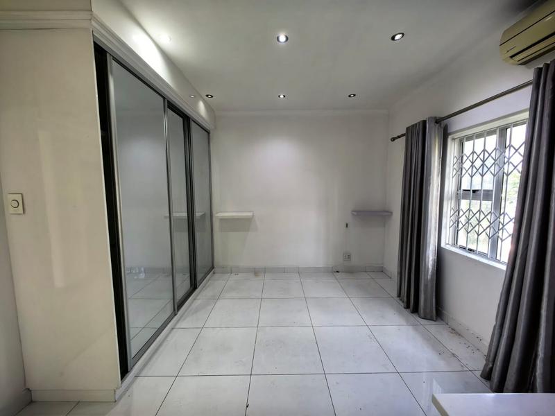To Let 2 Bedroom Property for Rent in Kwamashu KwaZulu-Natal