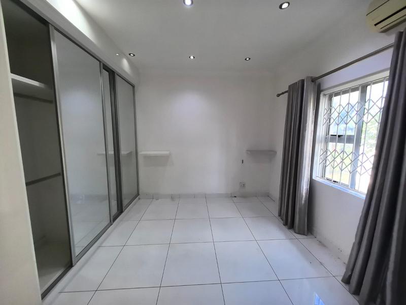 To Let 2 Bedroom Property for Rent in Kwamashu KwaZulu-Natal