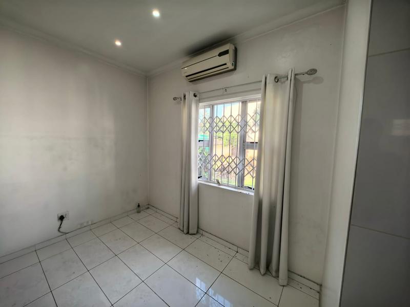 To Let 3 Bedroom Property for Rent in Kwamashu KwaZulu-Natal