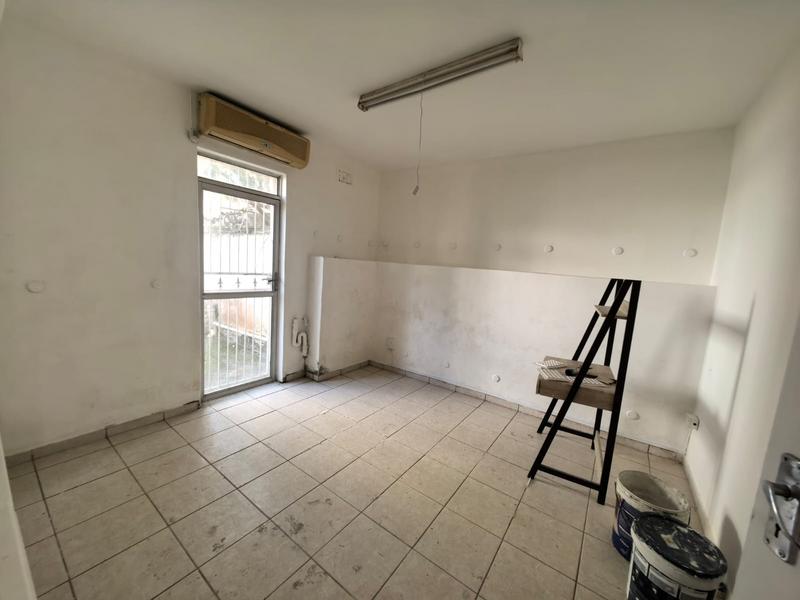 To Let 1 Bedroom Property for Rent in Kwamashu KwaZulu-Natal