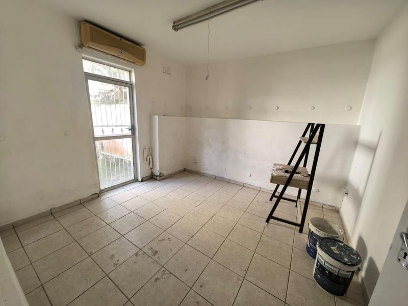 To Let 1 Bedroom Property for Rent in Kwamashu KwaZulu-Natal