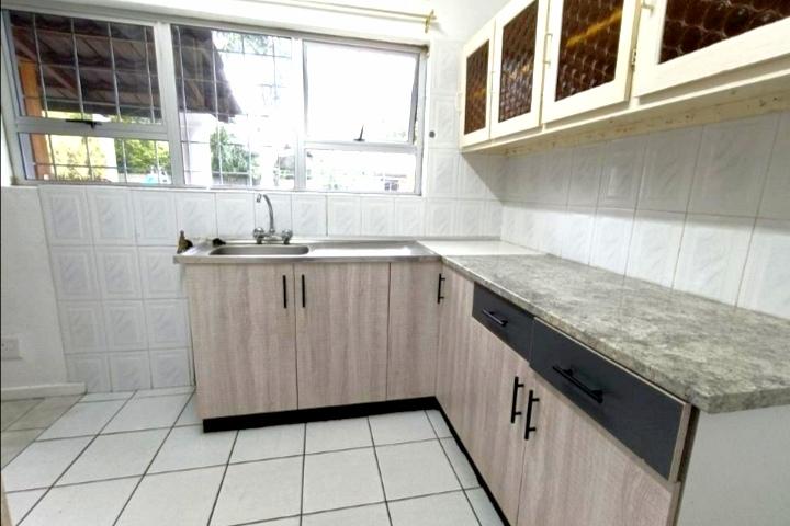 To Let 1 Bedroom Property for Rent in Meer En See KwaZulu-Natal