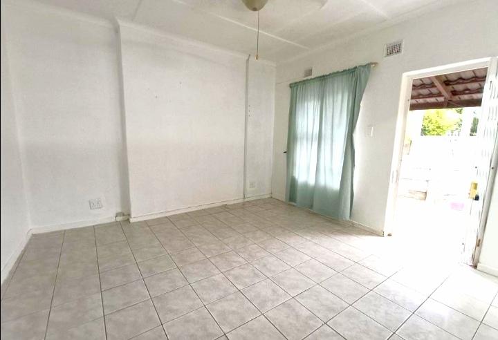 To Let 1 Bedroom Property for Rent in Meer En See KwaZulu-Natal