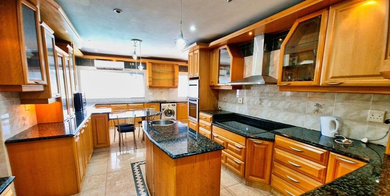 5 Bedroom Property for Sale in Umhlatuzana KwaZulu-Natal