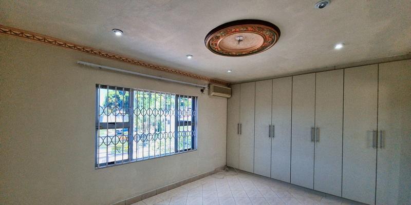 5 Bedroom Property for Sale in Umhlatuzana KwaZulu-Natal