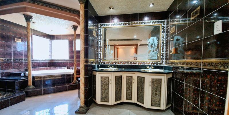 5 Bedroom Property for Sale in Umhlatuzana KwaZulu-Natal