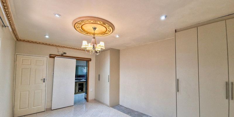 5 Bedroom Property for Sale in Umhlatuzana KwaZulu-Natal