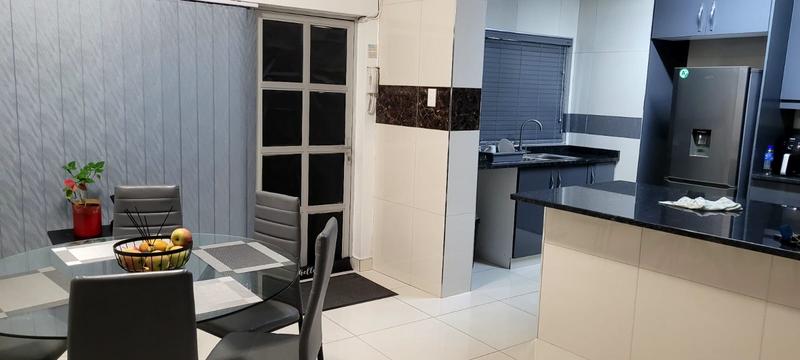 To Let 2 Bedroom Property for Rent in North Beach KwaZulu-Natal