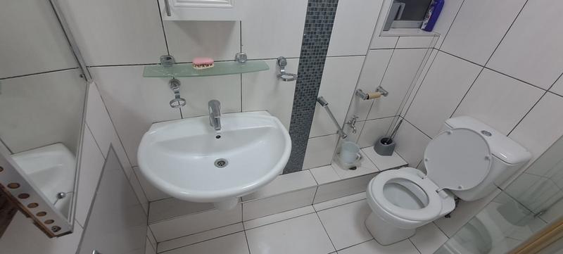To Let 1 Bedroom Property for Rent in North Beach KwaZulu-Natal