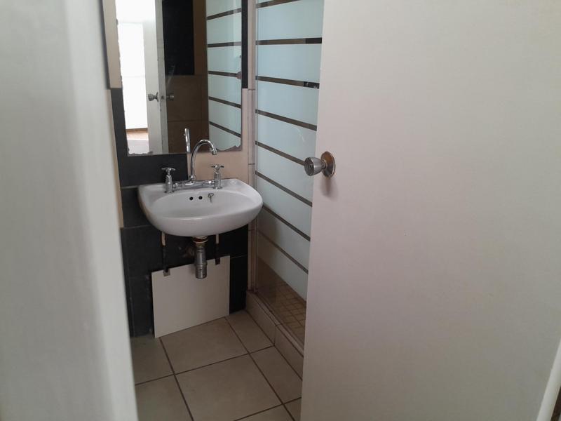To Let 2 Bedroom Property for Rent in North Beach KwaZulu-Natal