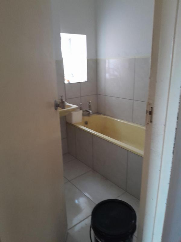 To Let 2 Bedroom Property for Rent in North Beach KwaZulu-Natal