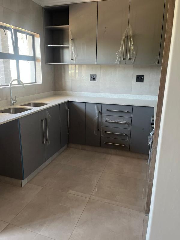 To Let 3 Bedroom Property for Rent in Overport KwaZulu-Natal
