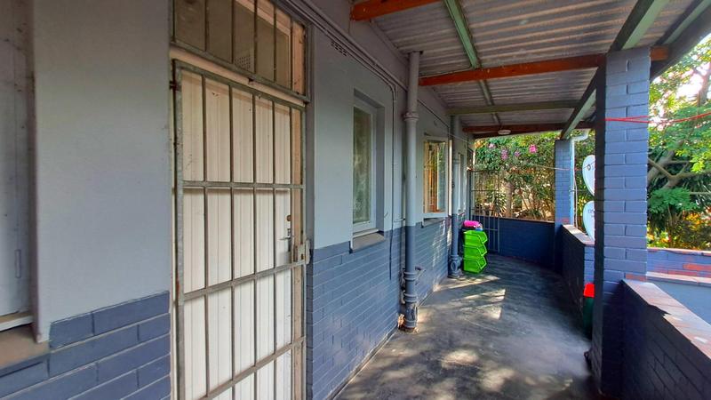 To Let 1 Bedroom Property for Rent in Sea View KwaZulu-Natal