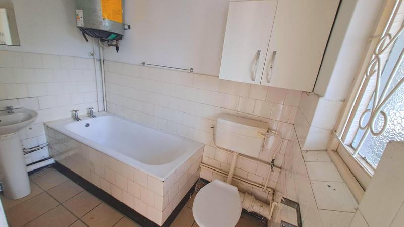 To Let 1 Bedroom Property for Rent in Sea View KwaZulu-Natal