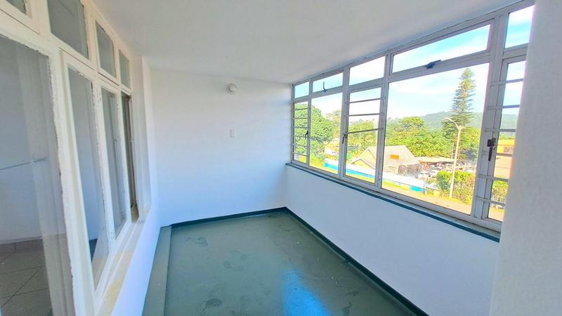 To Let 2 Bedroom Property for Rent in Sea View KwaZulu-Natal