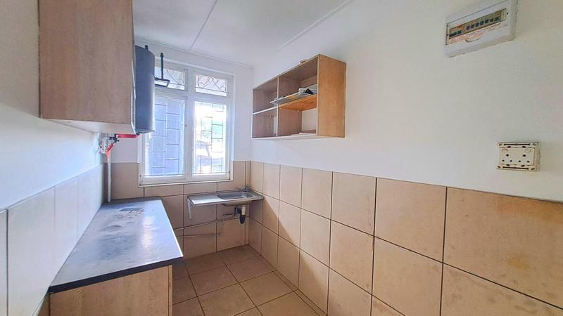 To Let 2 Bedroom Property for Rent in Sea View KwaZulu-Natal