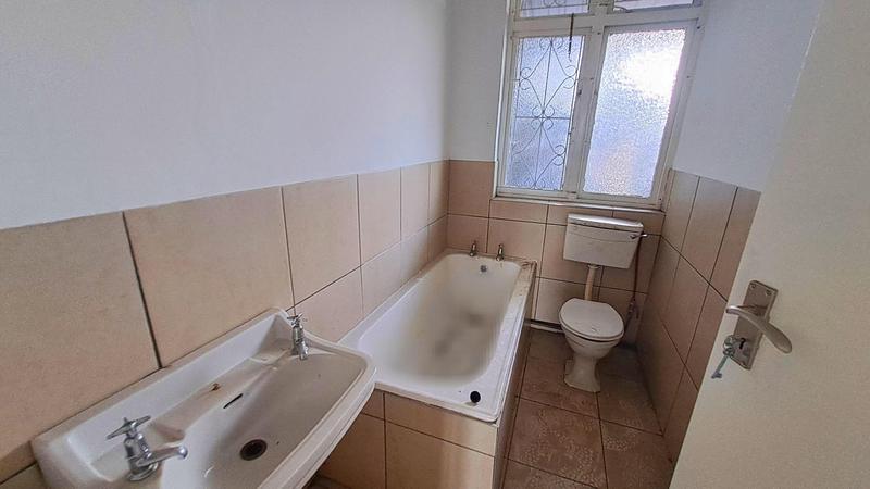 To Let 2 Bedroom Property for Rent in Sea View KwaZulu-Natal