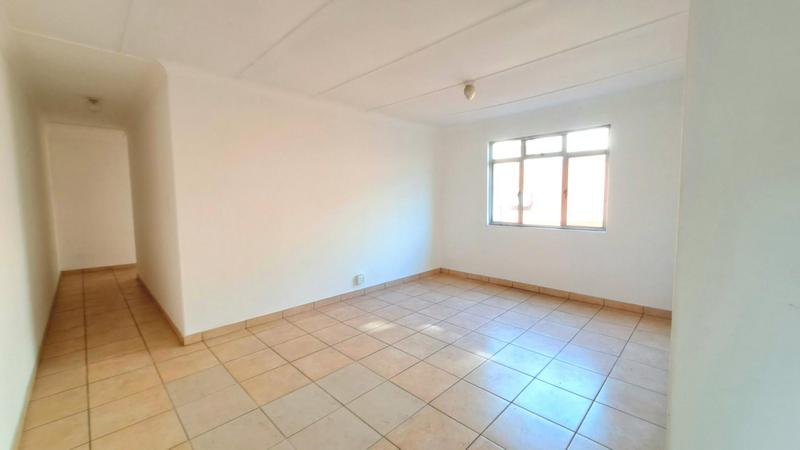To Let 2 Bedroom Property for Rent in Sea View KwaZulu-Natal