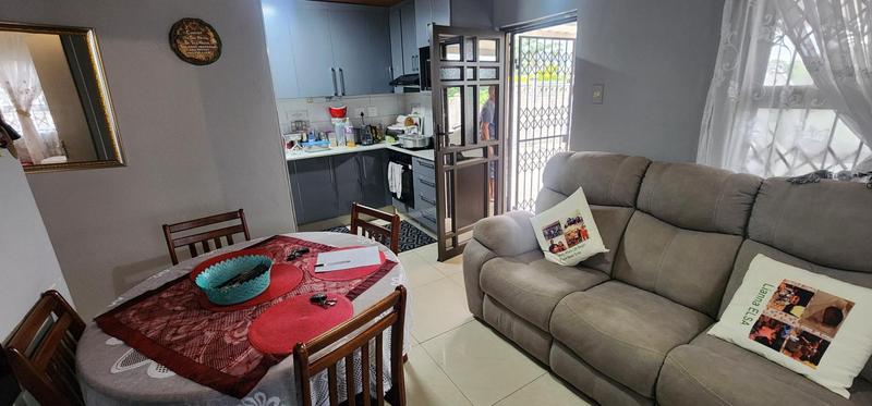 To Let 2 Bedroom Property for Rent in Roseneath KwaZulu-Natal