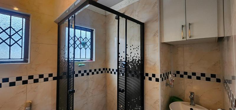 To Let 2 Bedroom Property for Rent in Roseneath KwaZulu-Natal