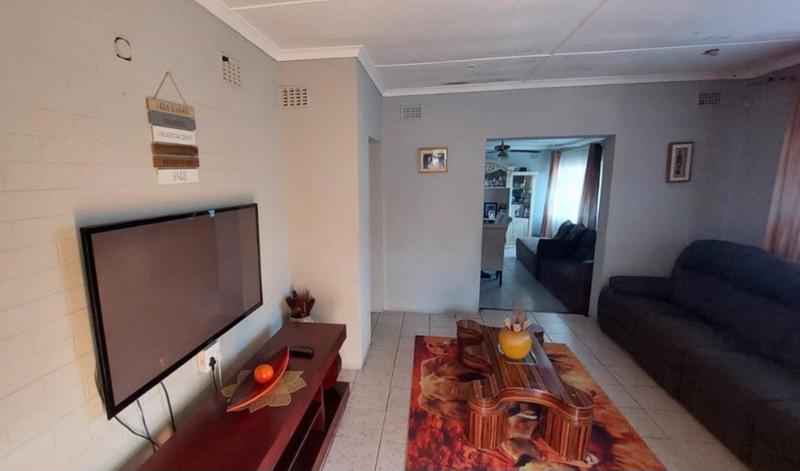 3 Bedroom Property for Sale in Montclair KwaZulu-Natal