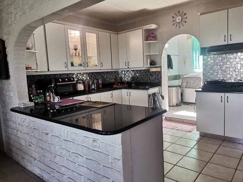 4 Bedroom Property for Sale in Widenham KwaZulu-Natal