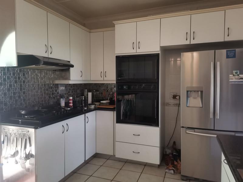 4 Bedroom Property for Sale in Widenham KwaZulu-Natal