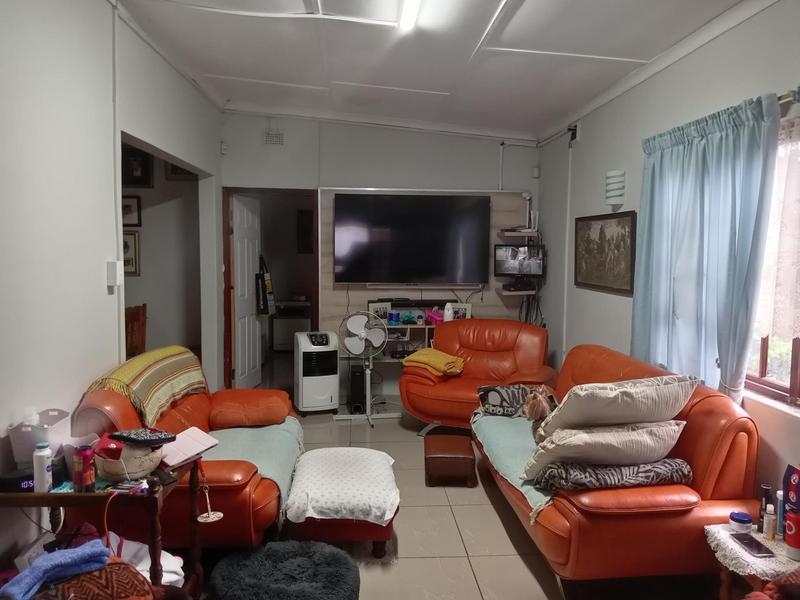 6 Bedroom Property for Sale in Scottburgh KwaZulu-Natal