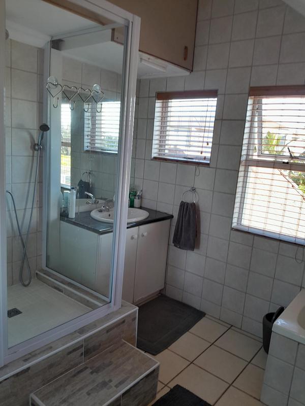 1 Bedroom Property for Sale in Meer En See KwaZulu-Natal