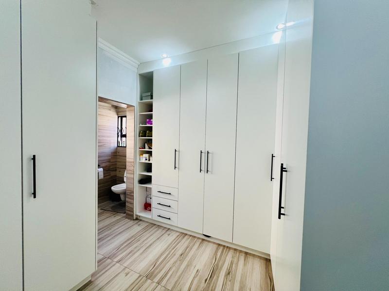 3 Bedroom Property for Sale in Avoca KwaZulu-Natal