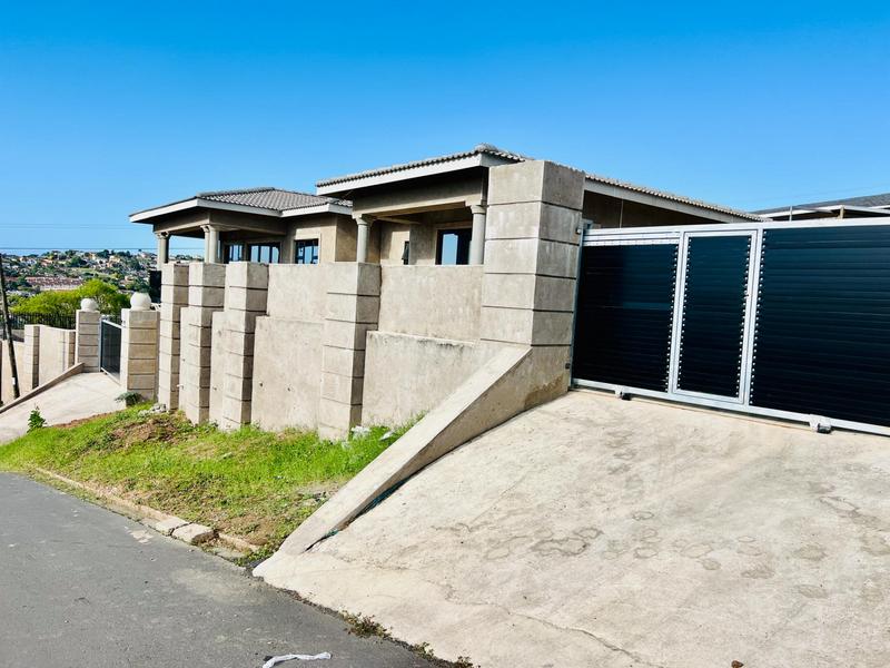 3 Bedroom Property for Sale in Avoca KwaZulu-Natal
