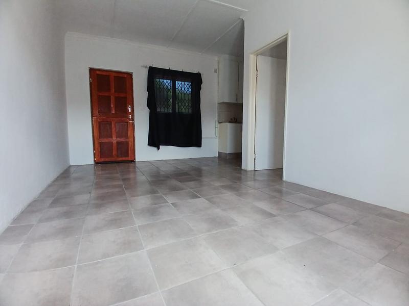 To Let 1 Bedroom Property for Rent in Newlands West KwaZulu-Natal