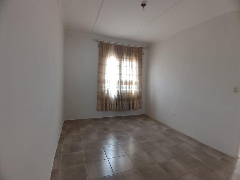 To Let 1 Bedroom Property for Rent in Newlands West KwaZulu-Natal