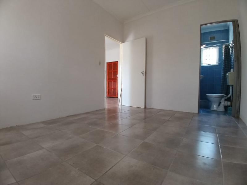 To Let 1 Bedroom Property for Rent in Newlands West KwaZulu-Natal