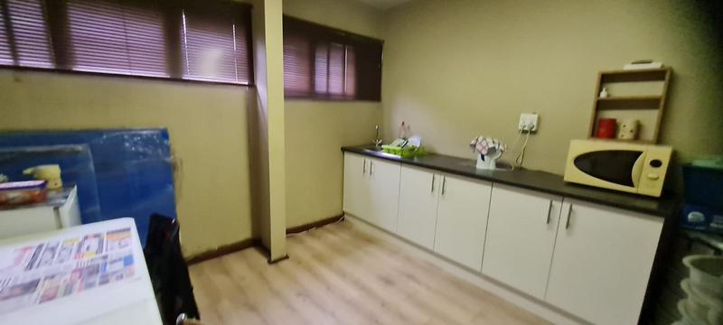 To Let commercial Property for Rent in Springfield KwaZulu-Natal