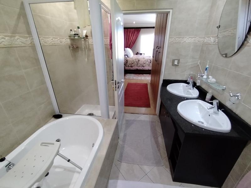 3 Bedroom Property for Sale in La Lucia Ridge KwaZulu-Natal
