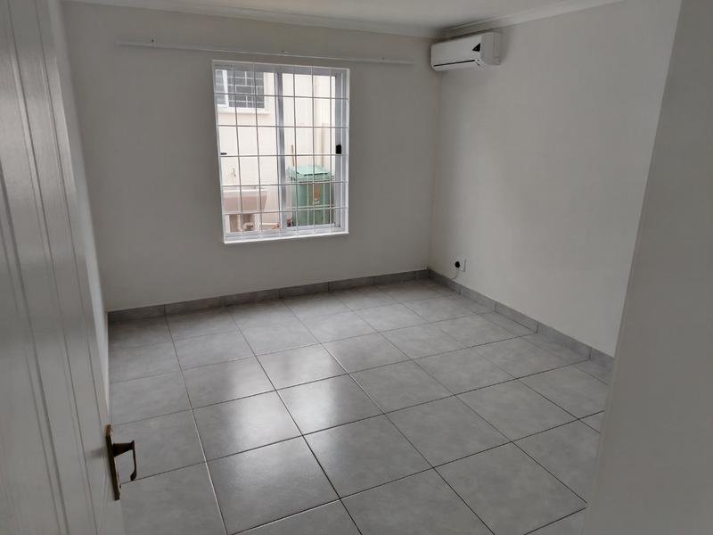2 Bedroom Property for Sale in Umhlanga KwaZulu-Natal