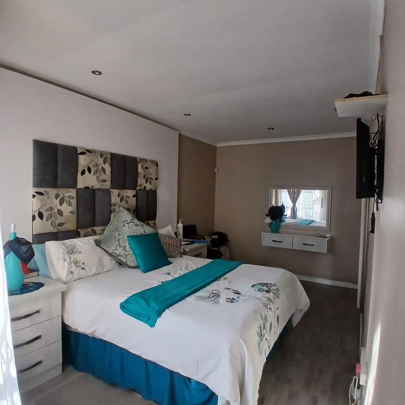 3 Bedroom Property for Sale in Lotus Park KwaZulu-Natal