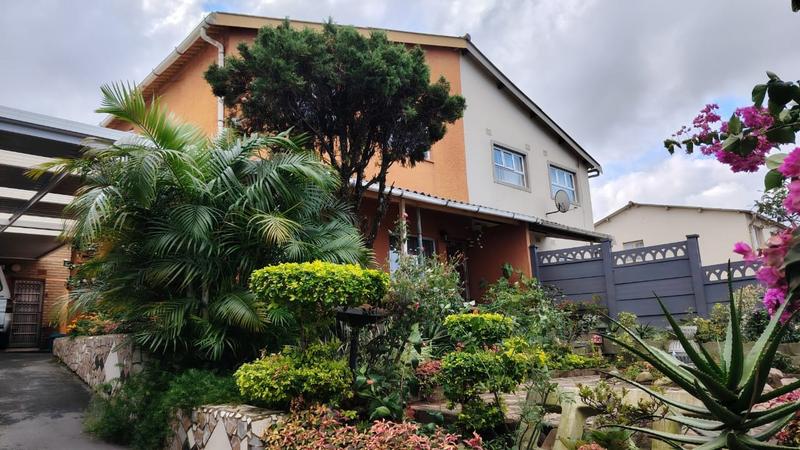 3 Bedroom Property for Sale in Risecliff KwaZulu-Natal